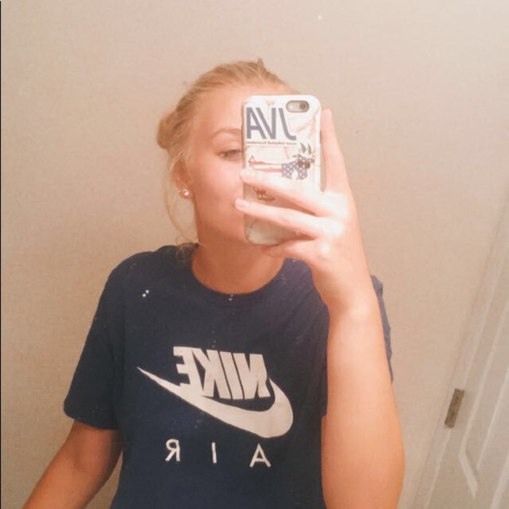 Meet your Posher, Nikki